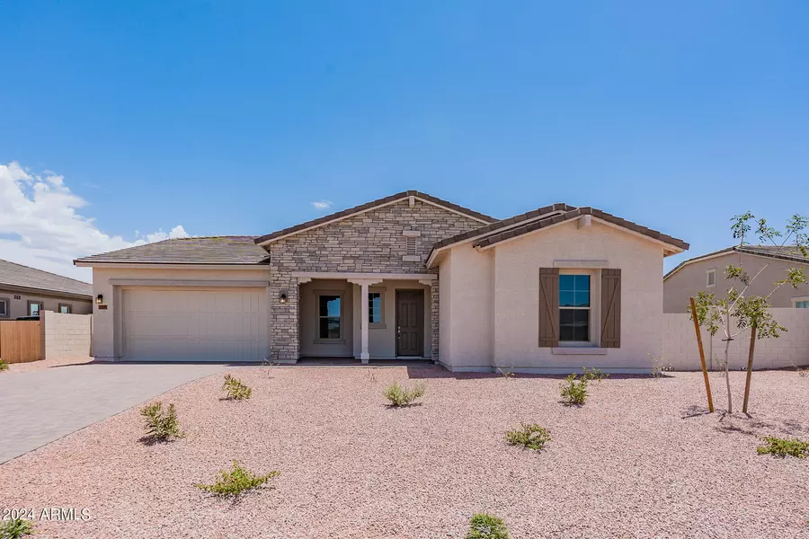 20199 W MULBERRY Drive, Buckeye, AZ 85396