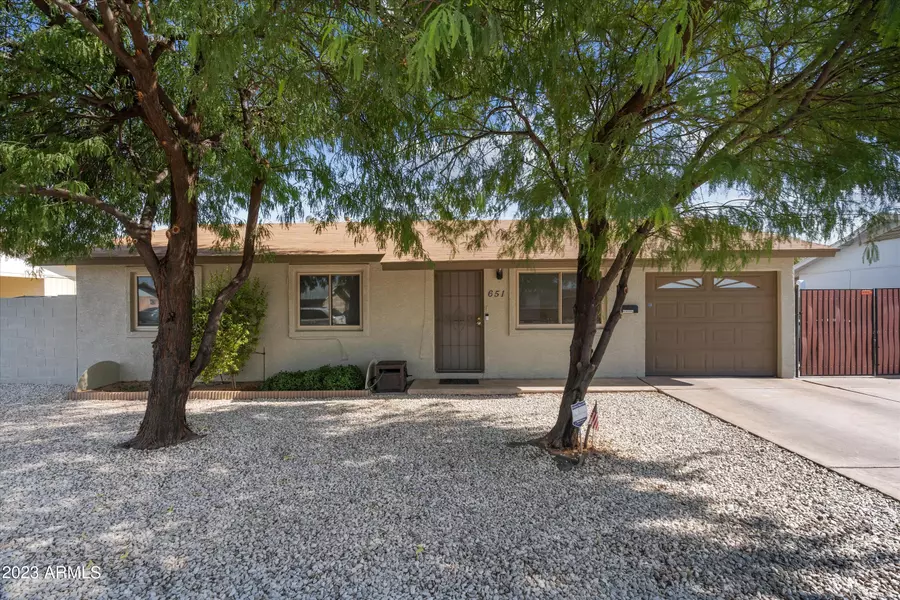 651 E CARLA VISTA Drive, Chandler, AZ 85225