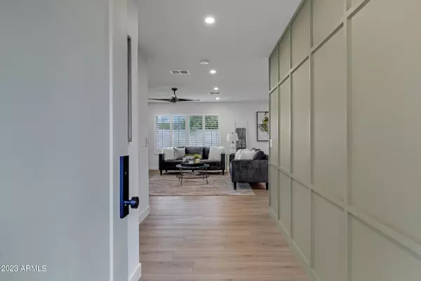 Scottsdale, AZ 85254,5209 E FRIESS Drive