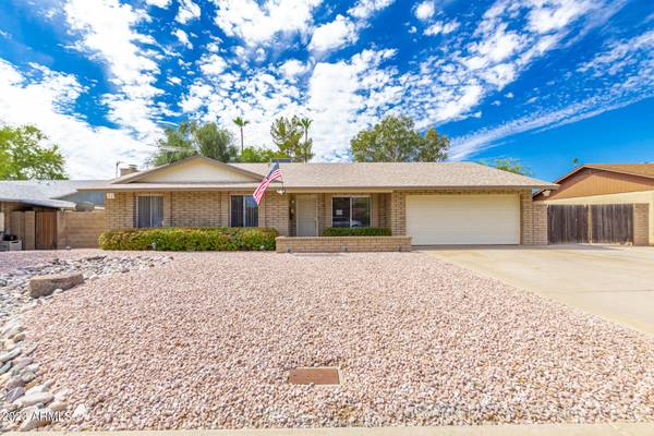 Phoenix, AZ 85032,4517 E KELTON Lane