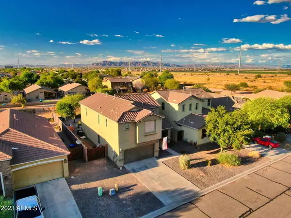 42 W LOVE Road, San Tan Valley, AZ 85143