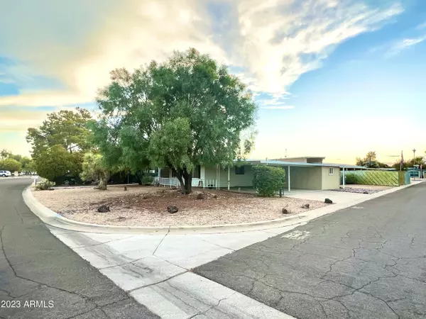 526 E CHARLESTON Avenue, Phoenix, AZ 85022