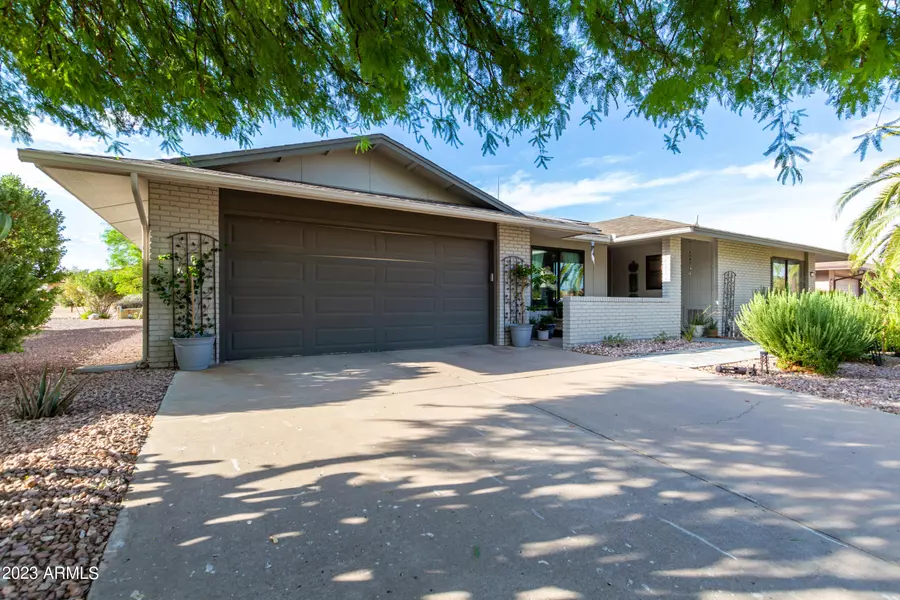 17618 N BUNTLINE Drive, Sun City West, AZ 85375