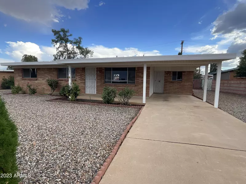 1396 ANDREA Drive, Sierra Vista, AZ 85635