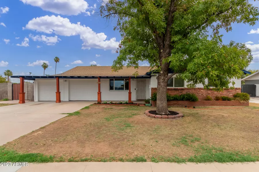 435 N HUNT Drive, Mesa, AZ 85203