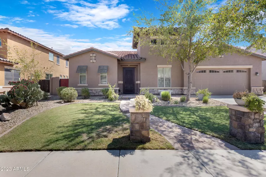 3127 E FANDANGO Drive, Gilbert, AZ 85298