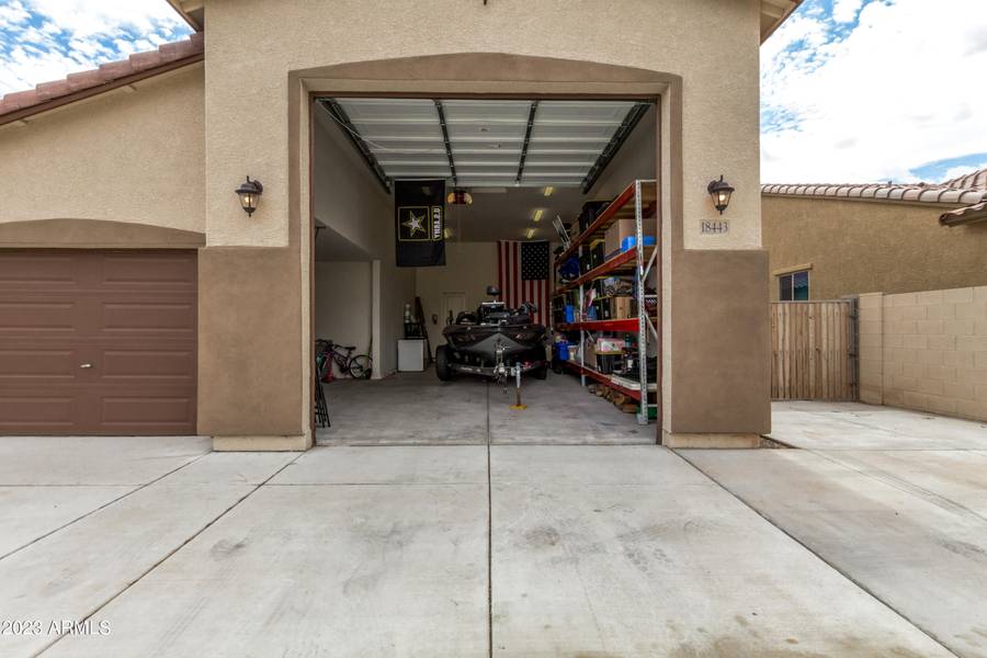 18443 W FOOTHILL Drive, Surprise, AZ 85387