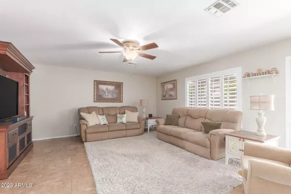 Glendale, AZ 85304,5722 W LARKSPUR Drive