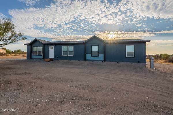 13418 S GARNET Road, Buckeye, AZ 85326