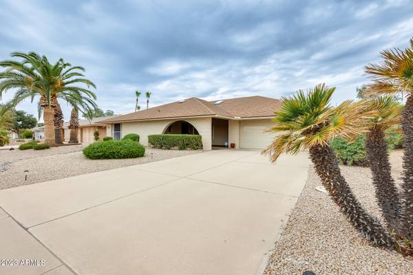 12727 W BANYAN Drive, Sun City West, AZ 85375