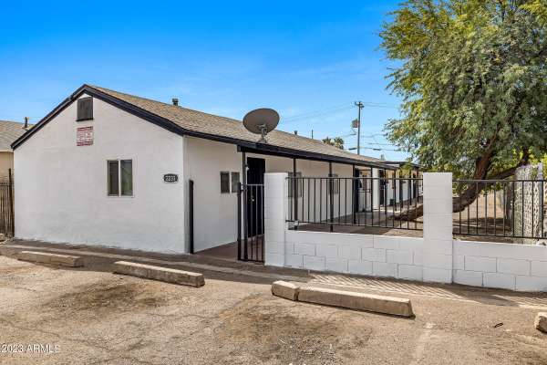 Phoenix, AZ 85006,2231 E TAYLOR Street