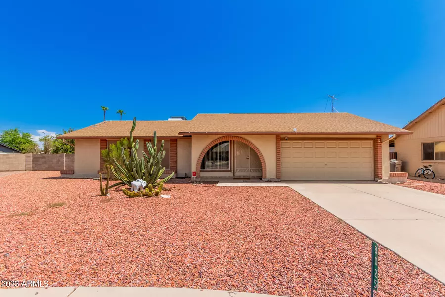 8025 N 104TH Drive, Peoria, AZ 85345