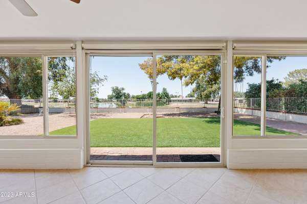 Mesa, AZ 85208,1042 S 72ND Street