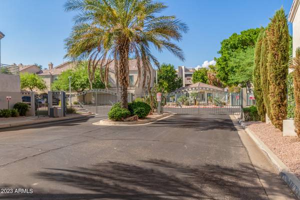 Scottsdale, AZ 85251,7550 E EARLL Drive #74