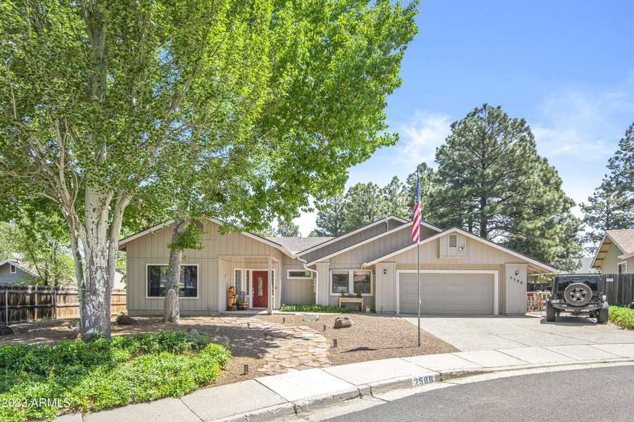 2588 N Grey Fox Way, Flagstaff, AZ 86004