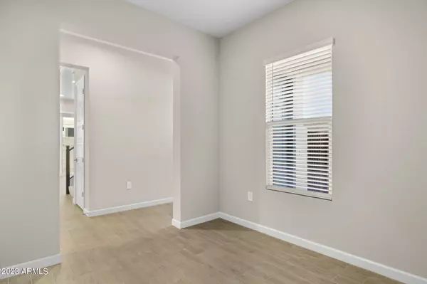 Scottsdale, AZ 85254,5066 E HARTFORD Avenue