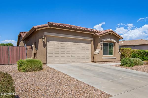 San Tan Valley, AZ 85140,1046 W EMPRESS TREE Avenue