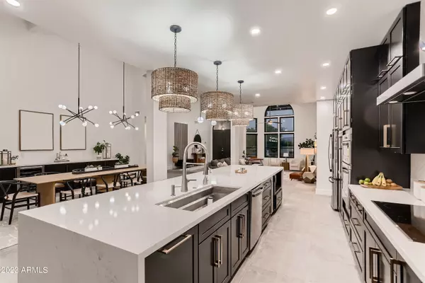 Phoenix, AZ 85028,10214 N 44TH Street