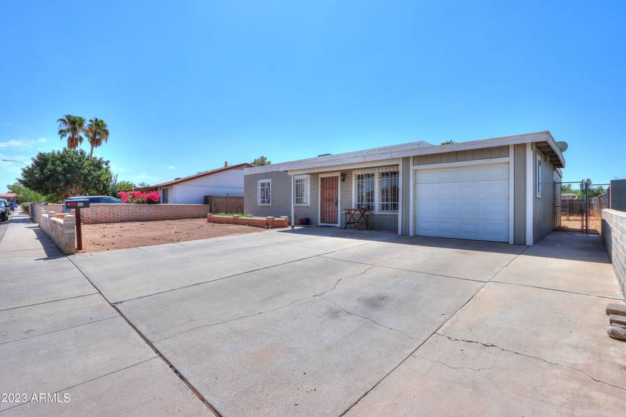 219 E SAGUARO Street, Casa Grande, AZ 85122