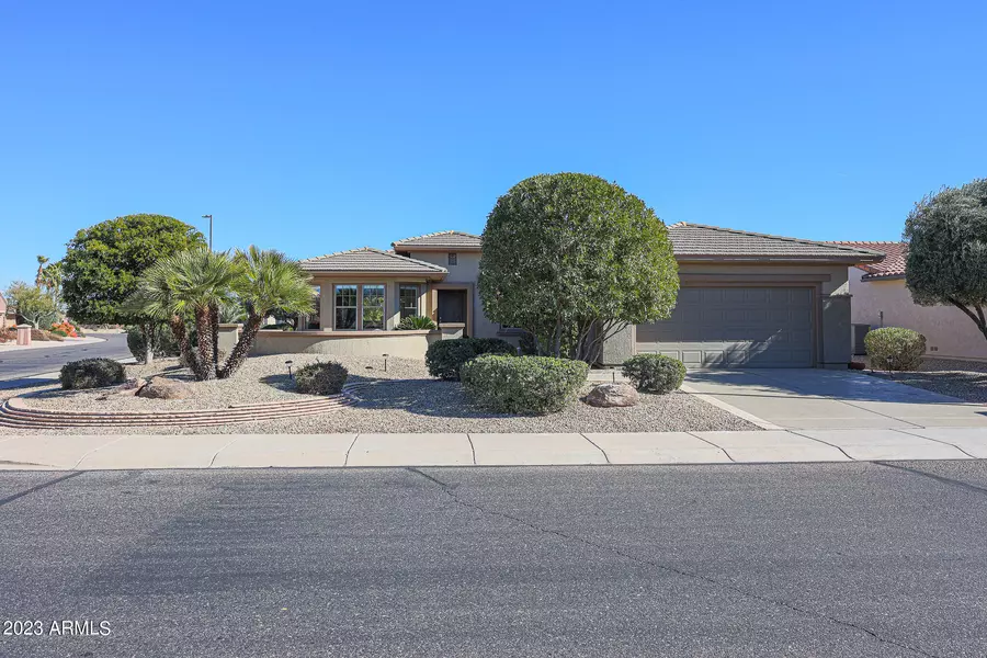 19153 N HAWTHORN Drive, Surprise, AZ 85387