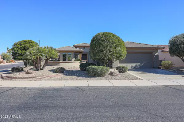 19153 N HAWTHORN Drive, Surprise, AZ 85387