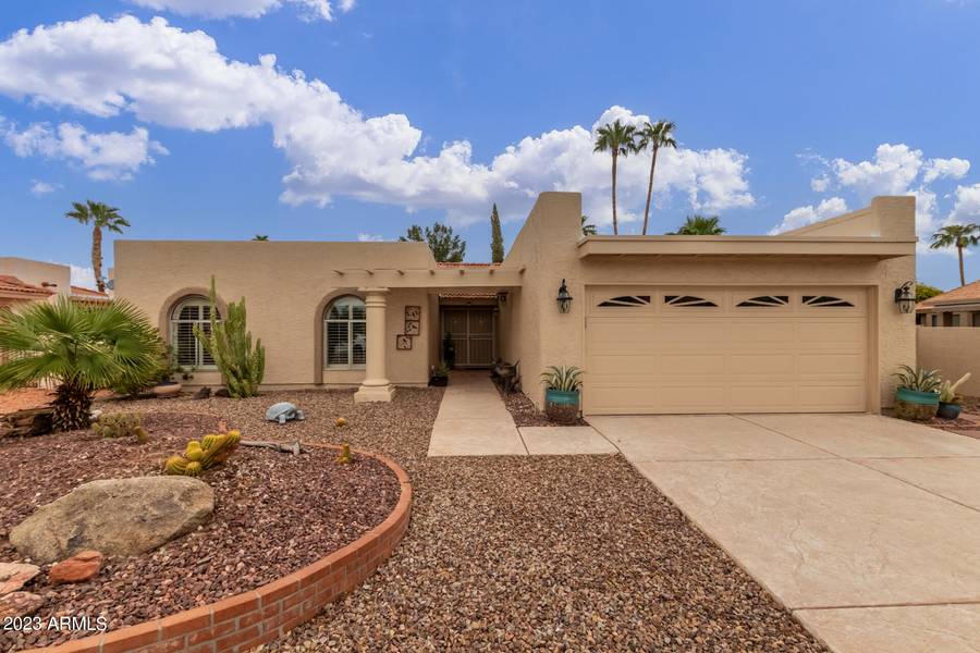 10438 E CHESTNUT Drive, Sun Lakes, AZ 85248