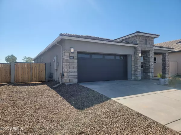 18615 W BUCKSKIN Trail, Surprise, AZ 85387