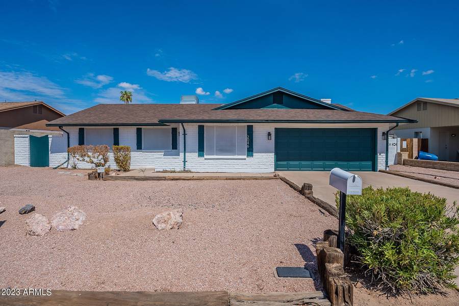 2046 E OXFORD Drive, Tempe, AZ 85283