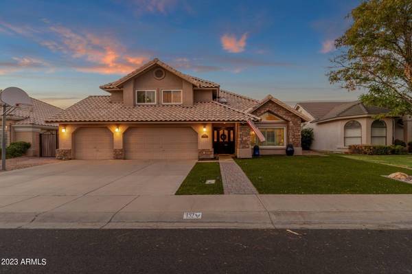 Gilbert, AZ 85234,932 E ENCINAS Avenue