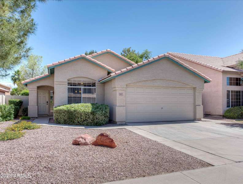 1057 W OLIVE Avenue, Gilbert, AZ 85233