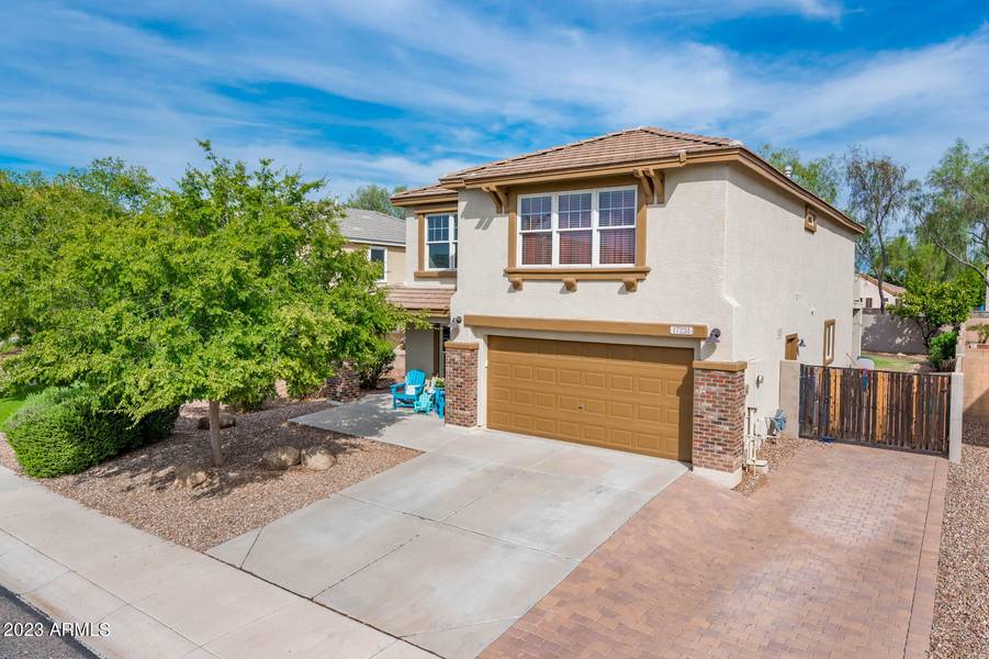 17234 W POST Drive, Surprise, AZ 85388