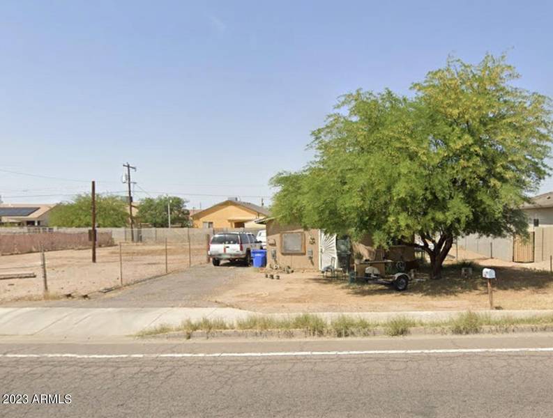 2814 E Roeser Road, Phoenix, AZ 85040