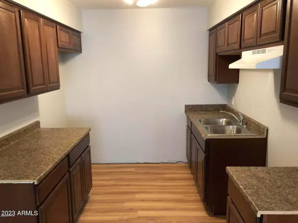 Phoenix, AZ 85029,2020 W CACTUS Road