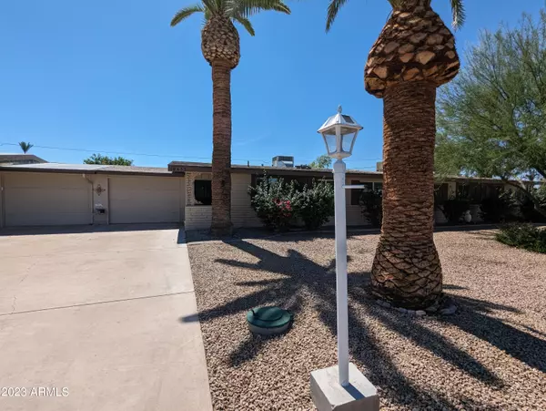 Sun City, AZ 85351,10433 W OAKMONT Drive