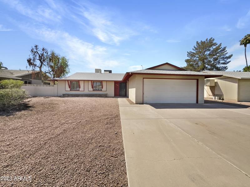 1327 E DONNER Drive, Tempe, AZ 85282