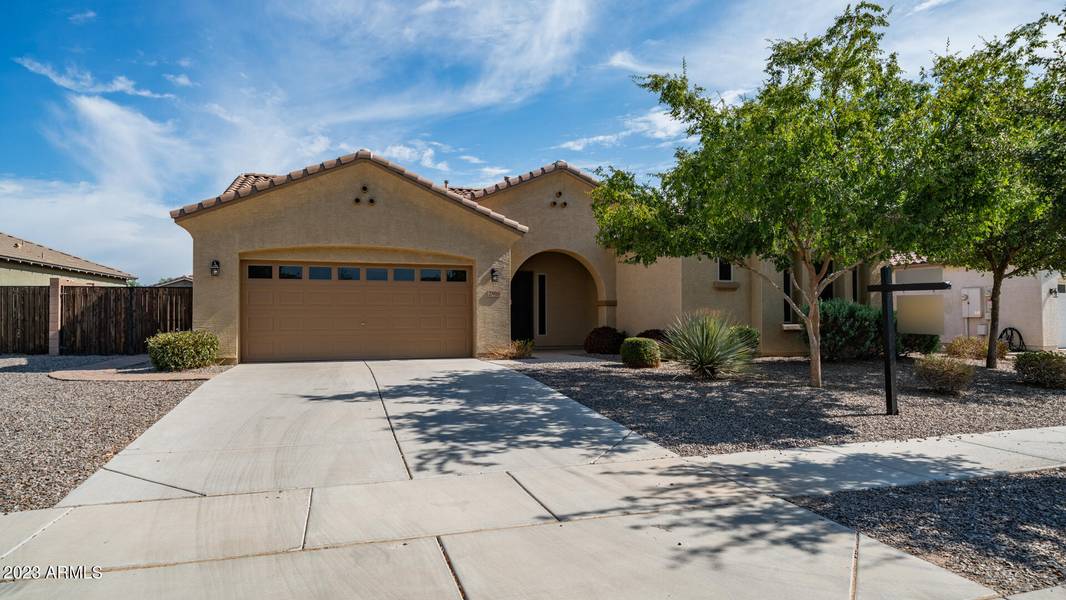 2916 E TONTO Drive, Gilbert, AZ 85298