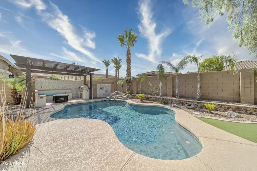 6505 W MISTY WILLOW Lane, Glendale, AZ 85310