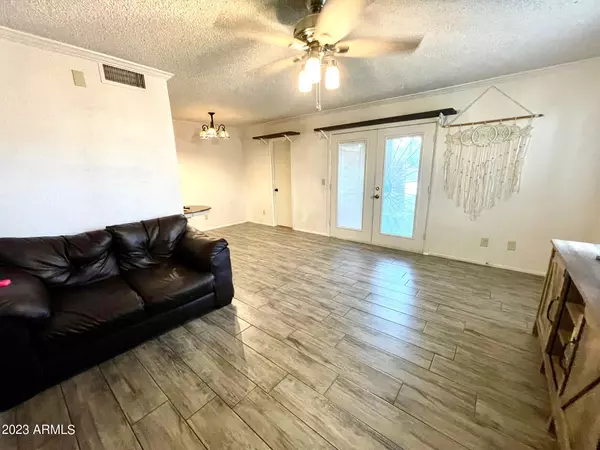 Glendale, AZ 85302,6044 W TOWNLEY Avenue