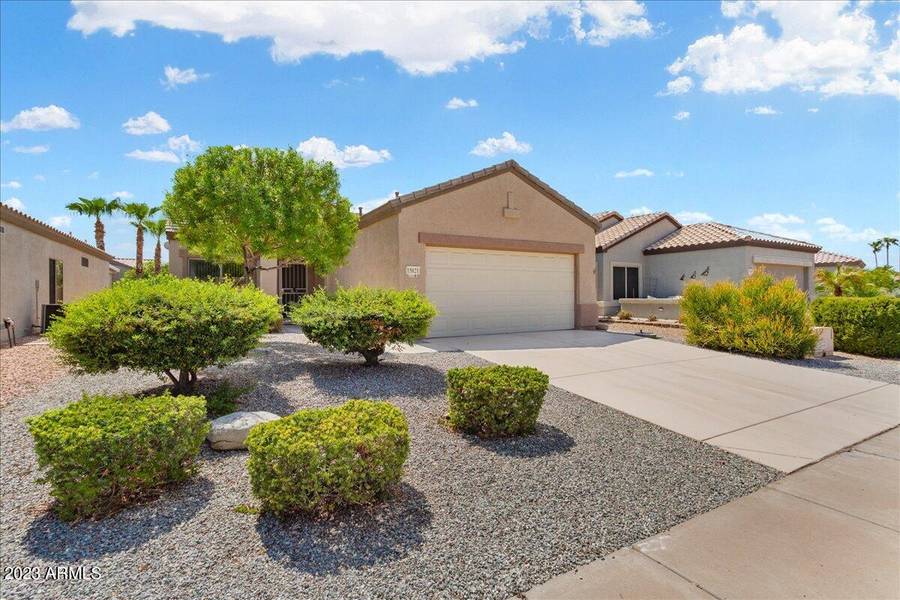 15821 W ARROWHEAD Drive, Surprise, AZ 85374