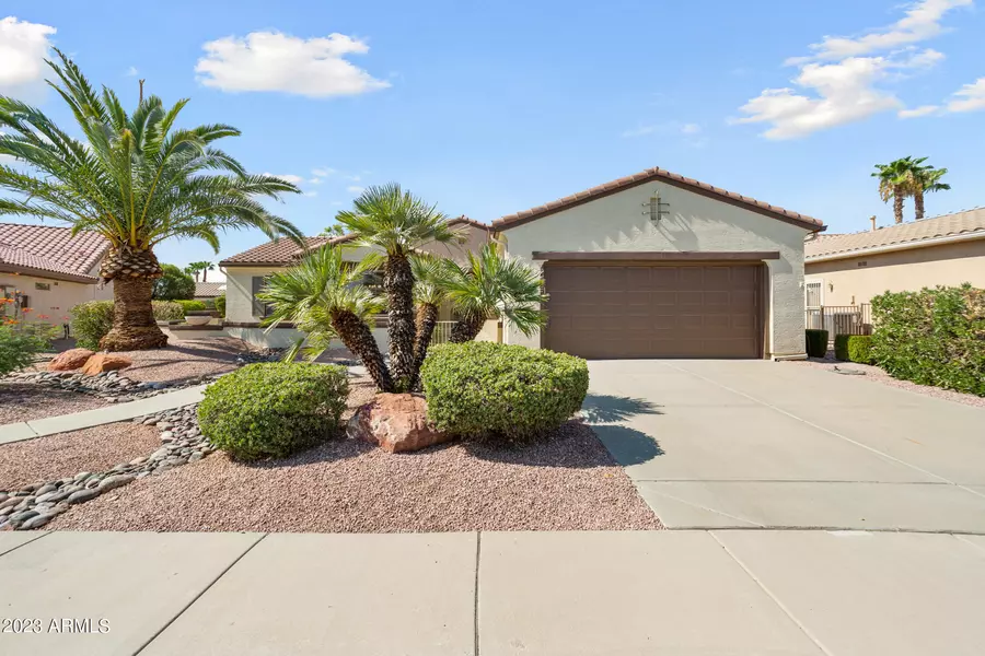 15521 W MOONLIGHT Way, Surprise, AZ 85374