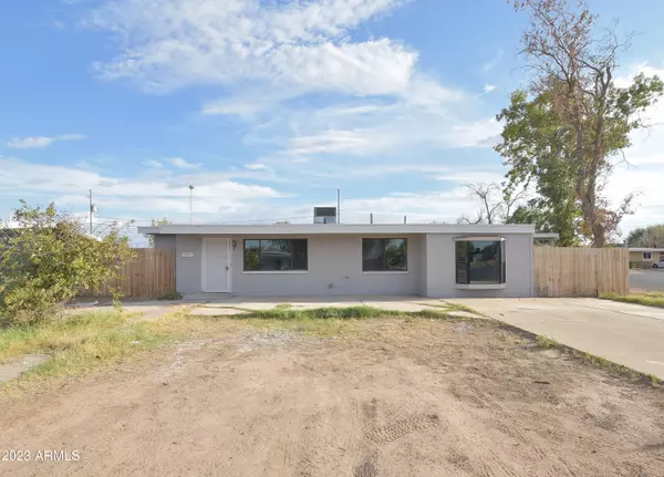 597 W HARDING Avenue, Coolidge, AZ 85128