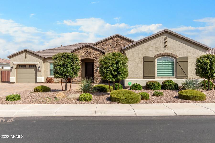 3570 E AQUARIUS Place, Chandler, AZ 85249