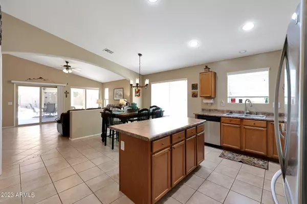 17793 W BLOOMFIELD Road, Surprise, AZ 85388