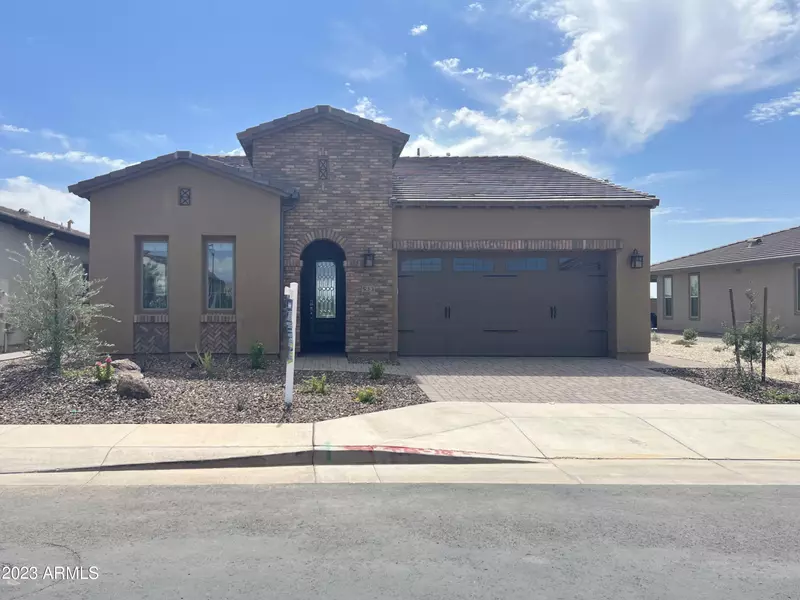 533 E LAS PUERTAS Lane, Queen Creek, AZ 85140