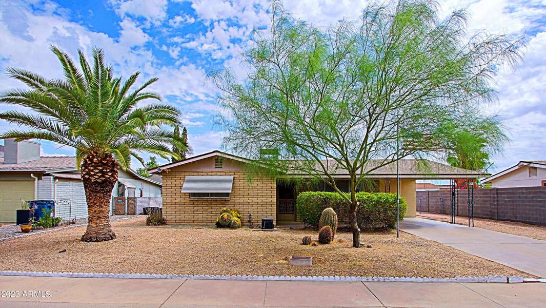 1553 S OCOTILLO Drive, Apache Junction, AZ 85120