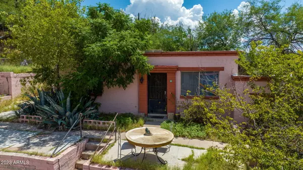 Nogales, AZ 85621,458 W ELM Street