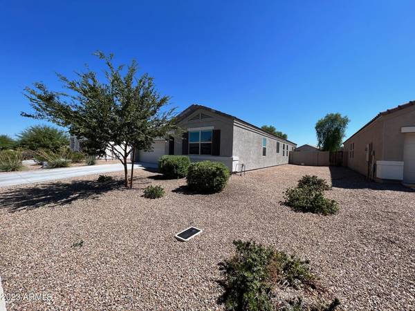 San Tan Valley, AZ 85143,28963 N AMBER Way