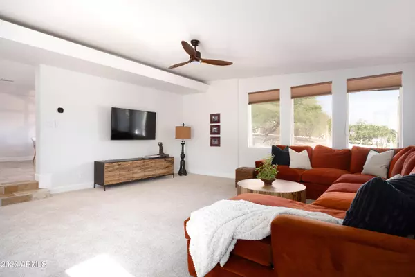 Paradise Valley, AZ 85253,6028 N 41ST Street