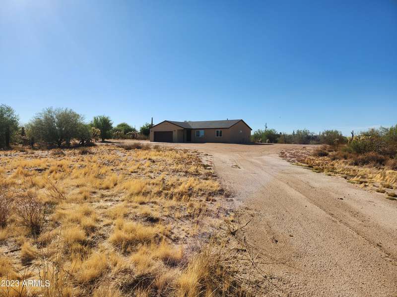 27295 E OXBOW Drive, Florence, AZ 85132