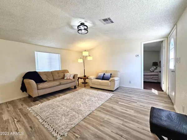 Huachuca City, AZ 85616,90 E VIA PAPAYA --